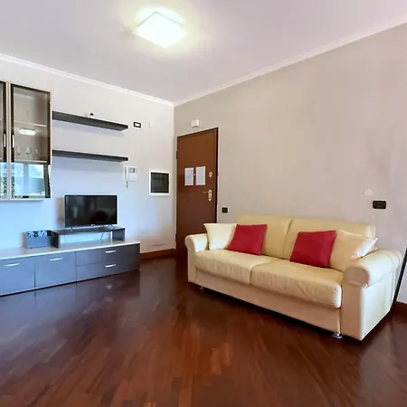 Sun Nest - Terrace & Garage Apartment *