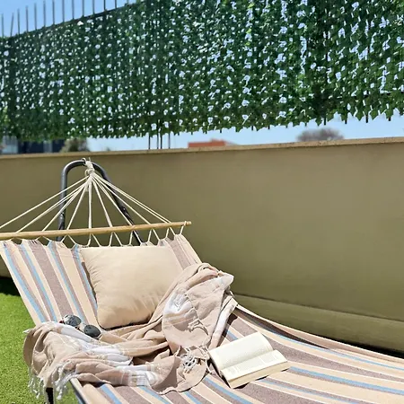 Sun Nest - Terrace & Garage * Fiumicino
